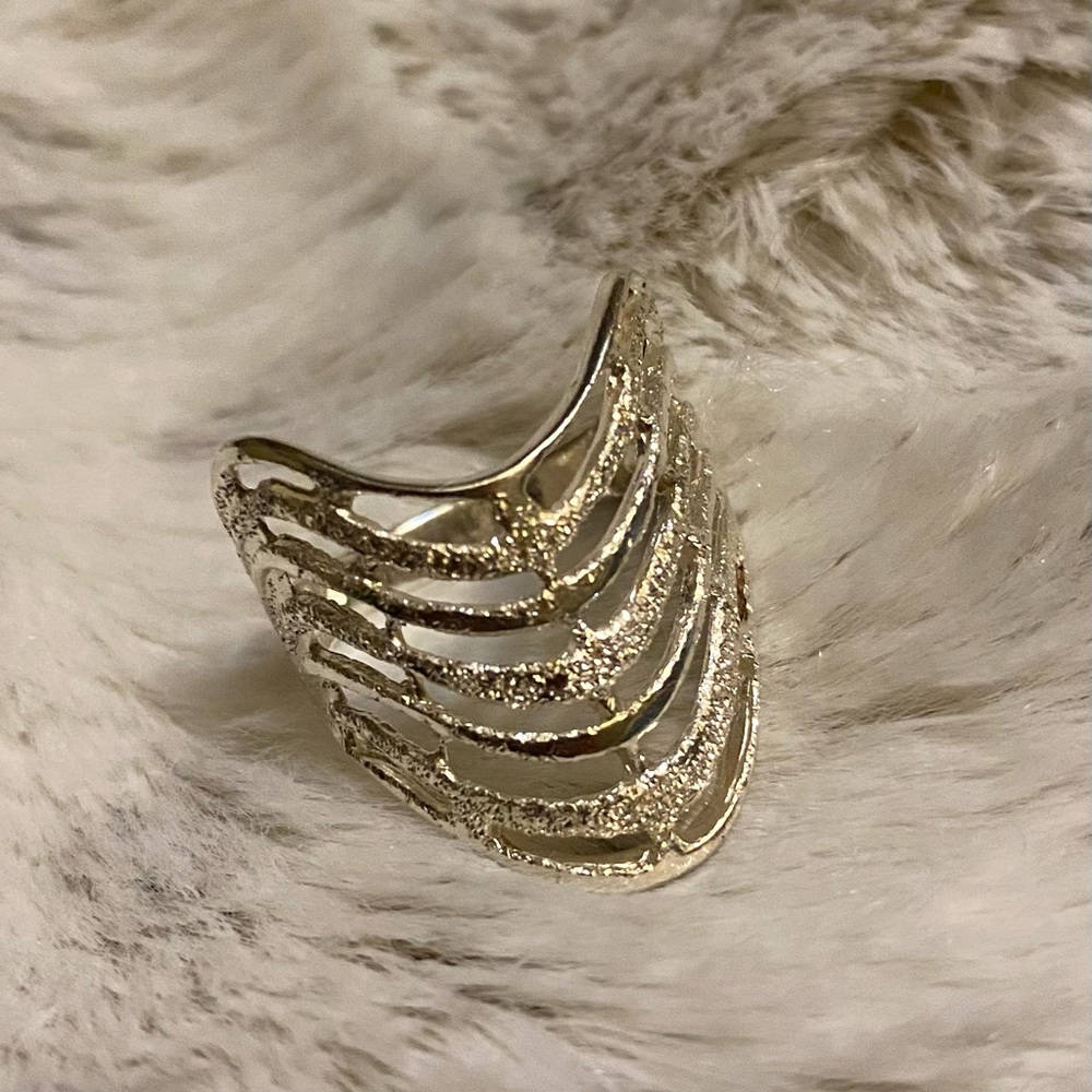 Glitzy Sterling Silver 925 Ring Size 8